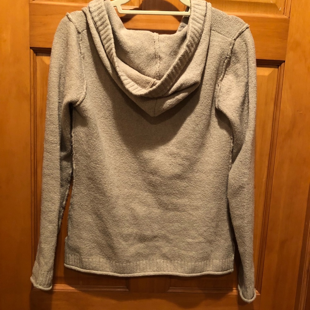 Sweater - Picture 5 of 7